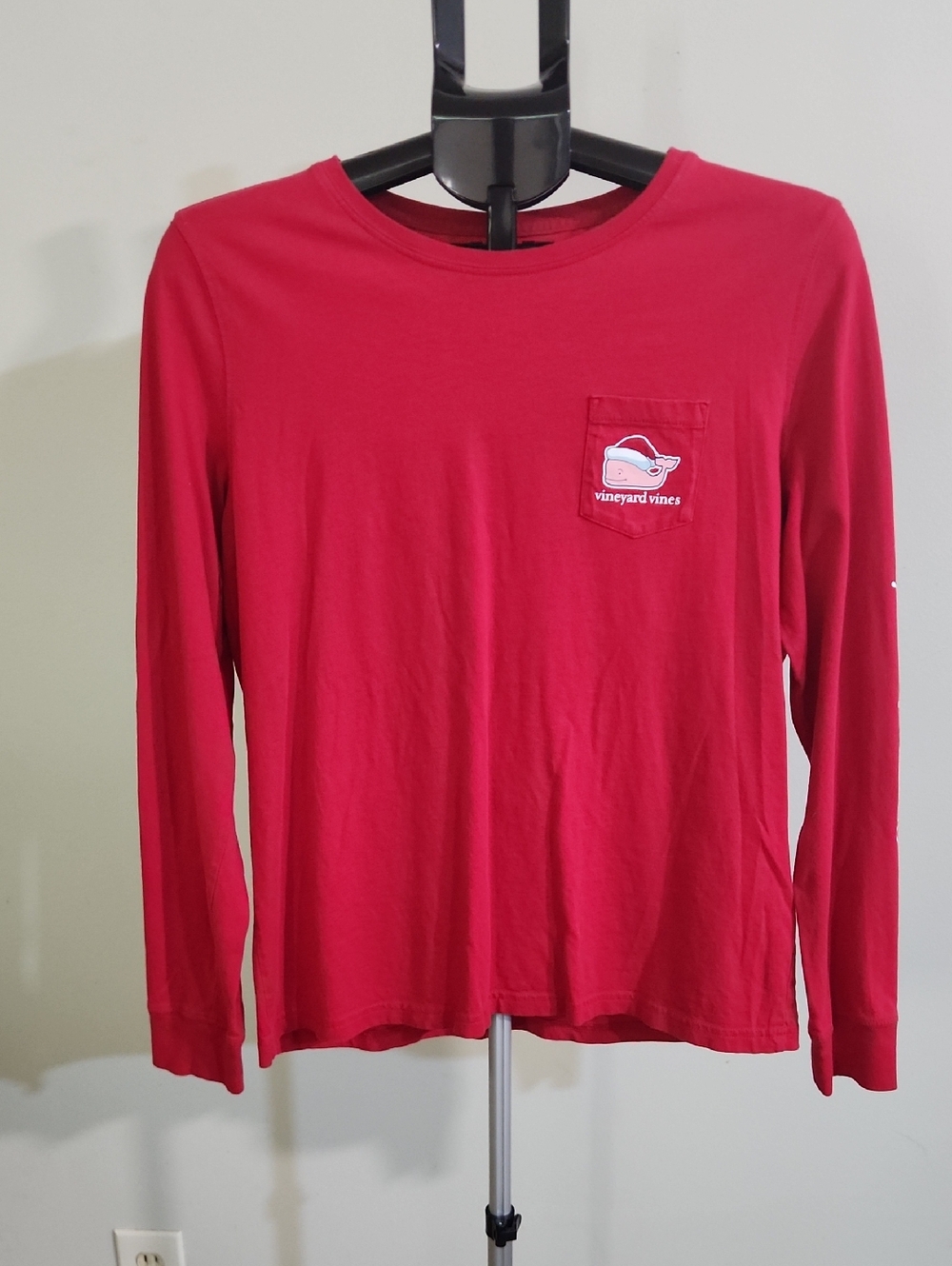 Vineyard Vines Womens Red Long-Sleeve Holiday Tee. Medium.